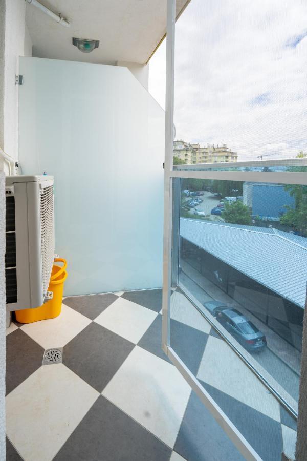 סופיה Cozy Little Apartment In Studentski Grad מראה חיצוני תמונה