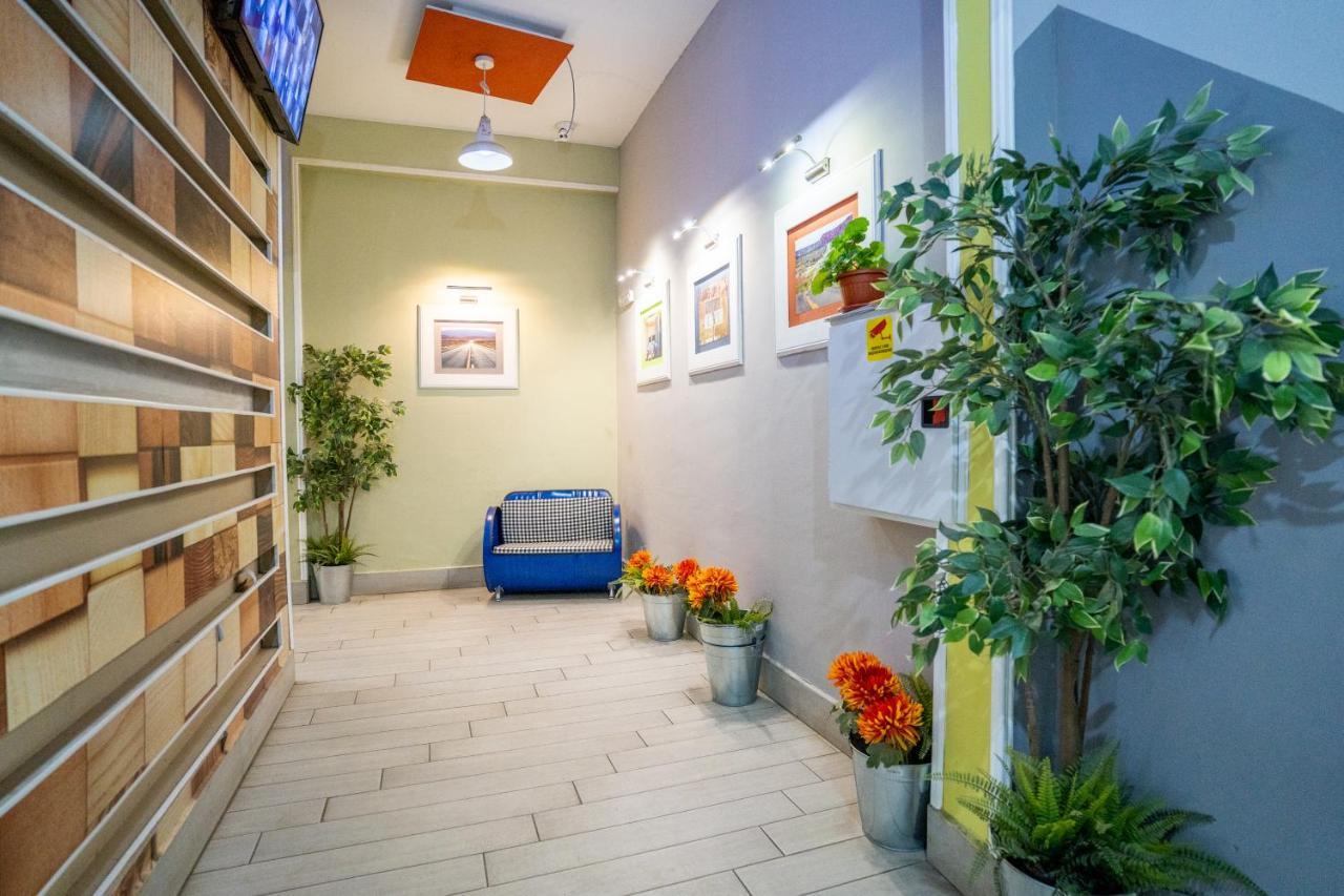 סופיה Cozy Little Apartment In Studentski Grad מראה חיצוני תמונה
